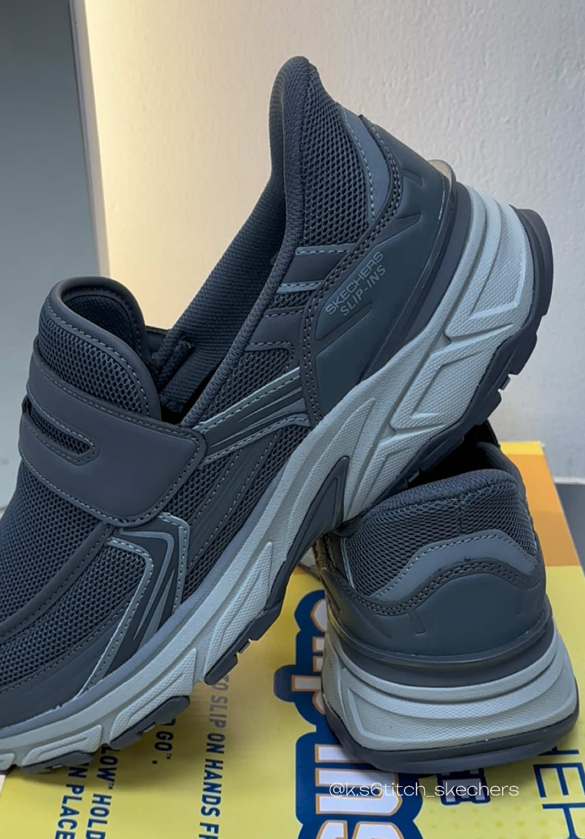 @K.S6titchSkechers