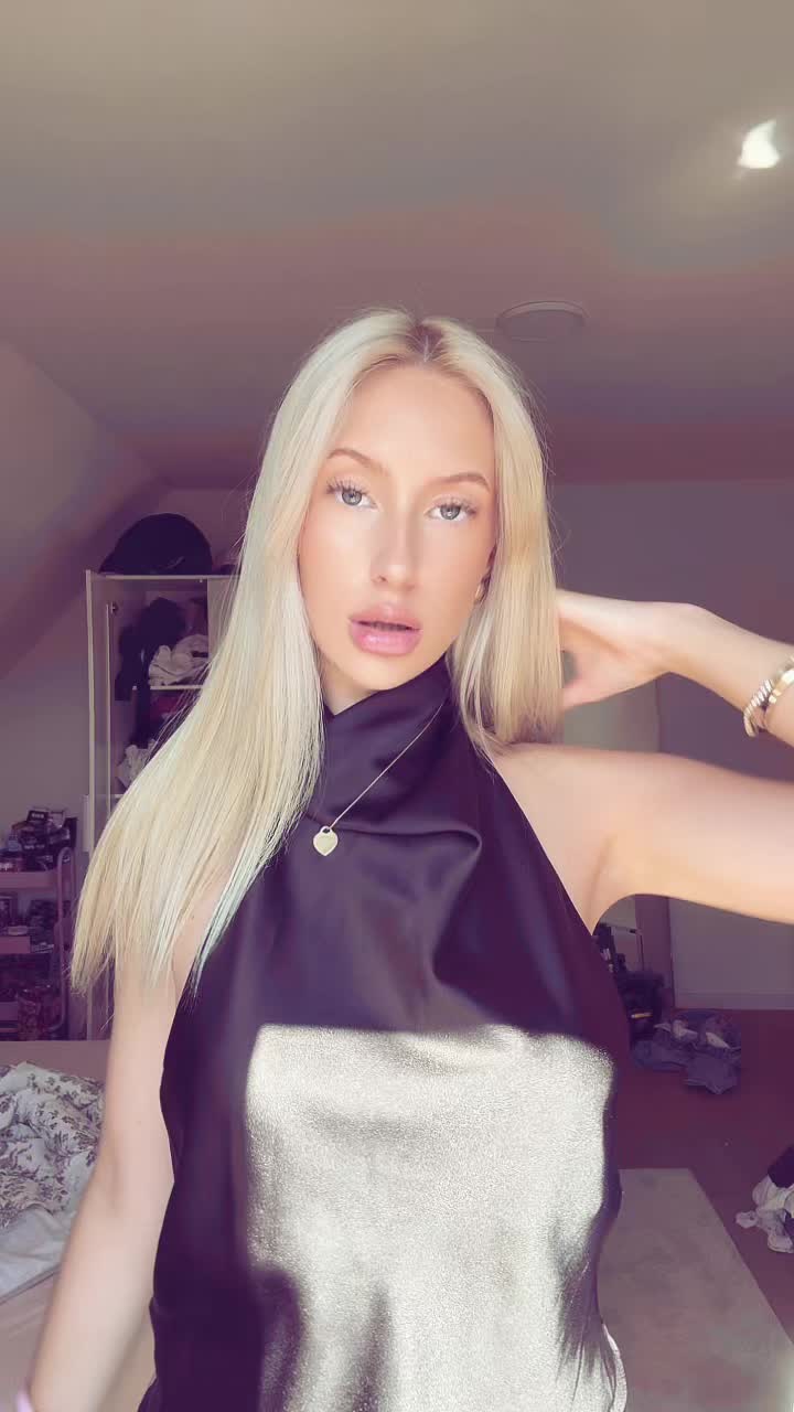 @ciaracollien