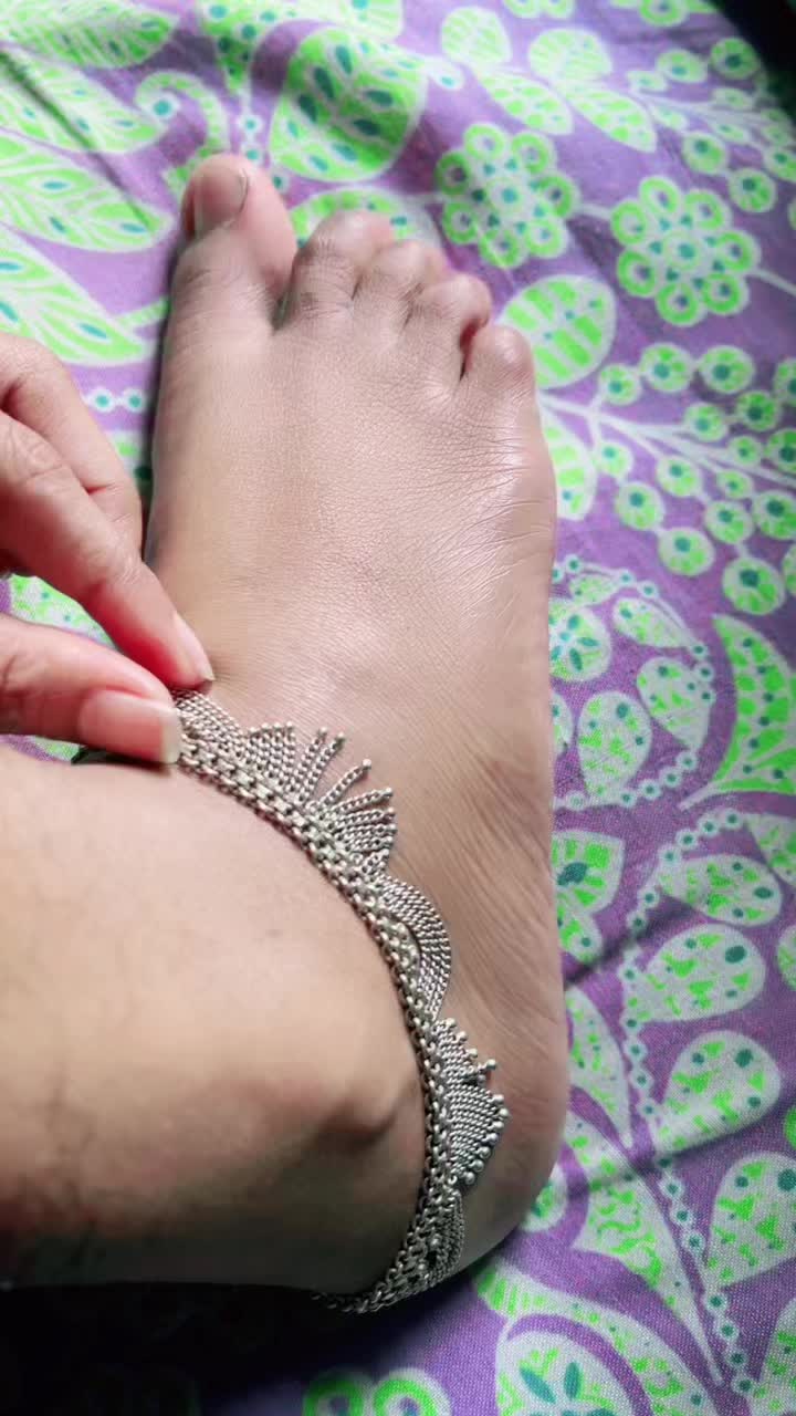 @Akhi