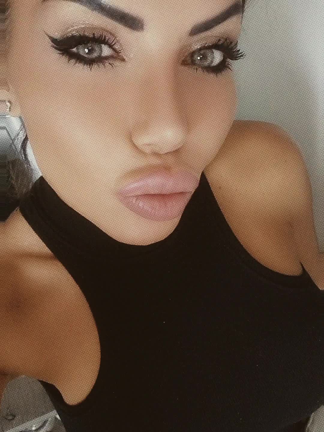 @Luna