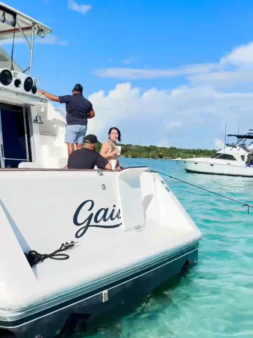 @Gaia Party Boat