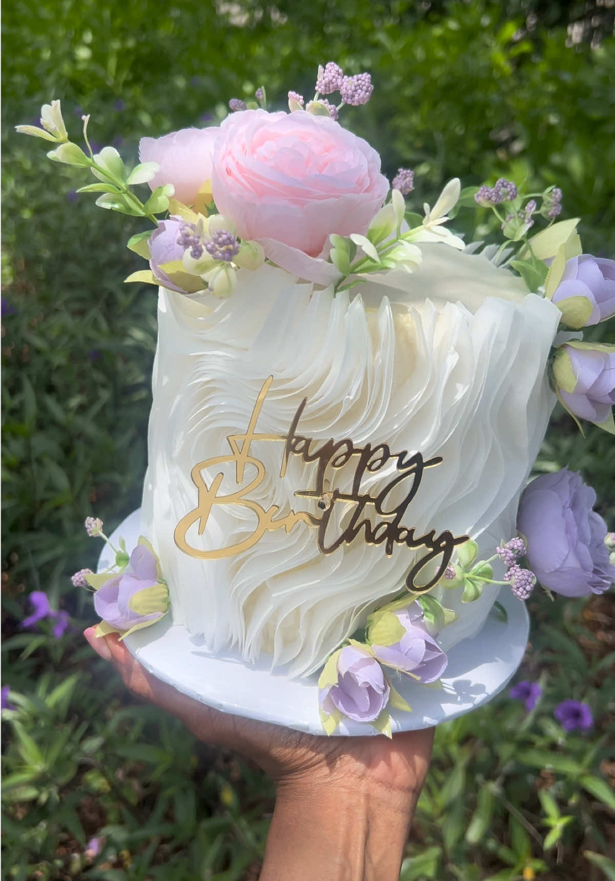 @Cakedbynicole