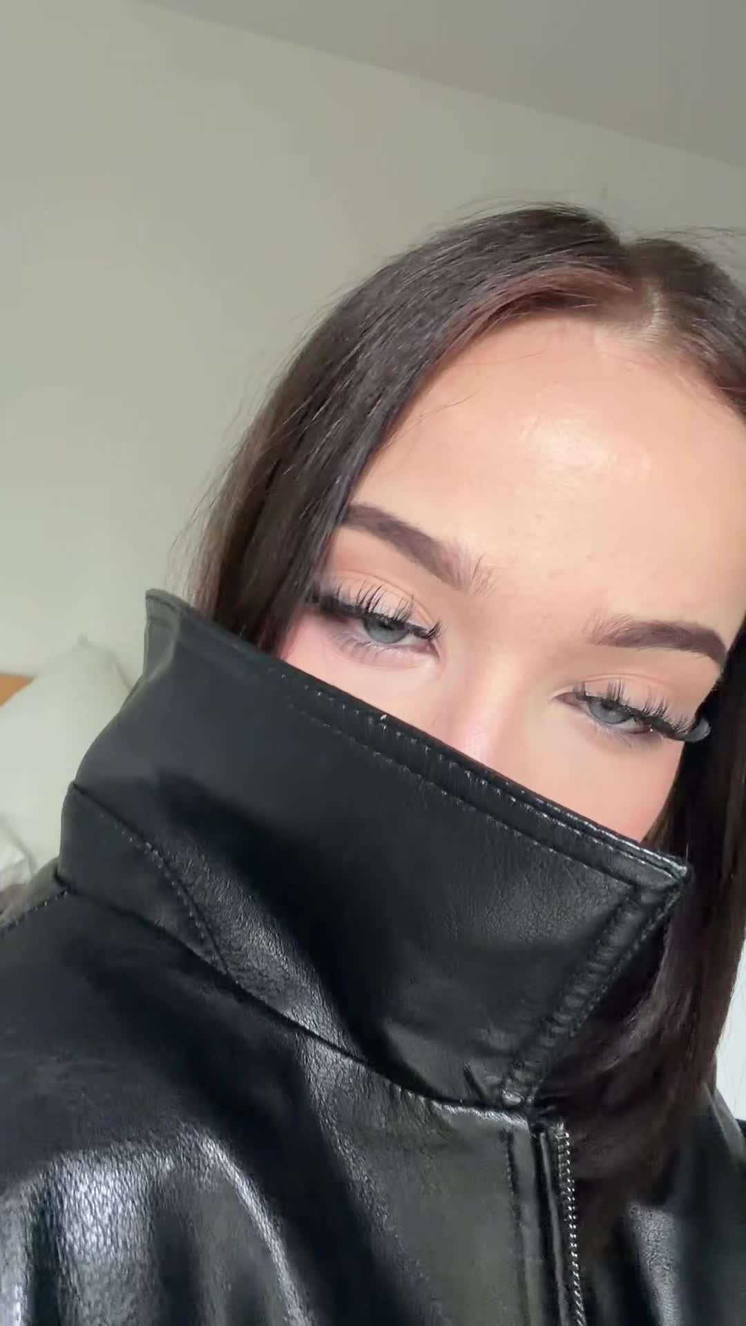 @bruxye