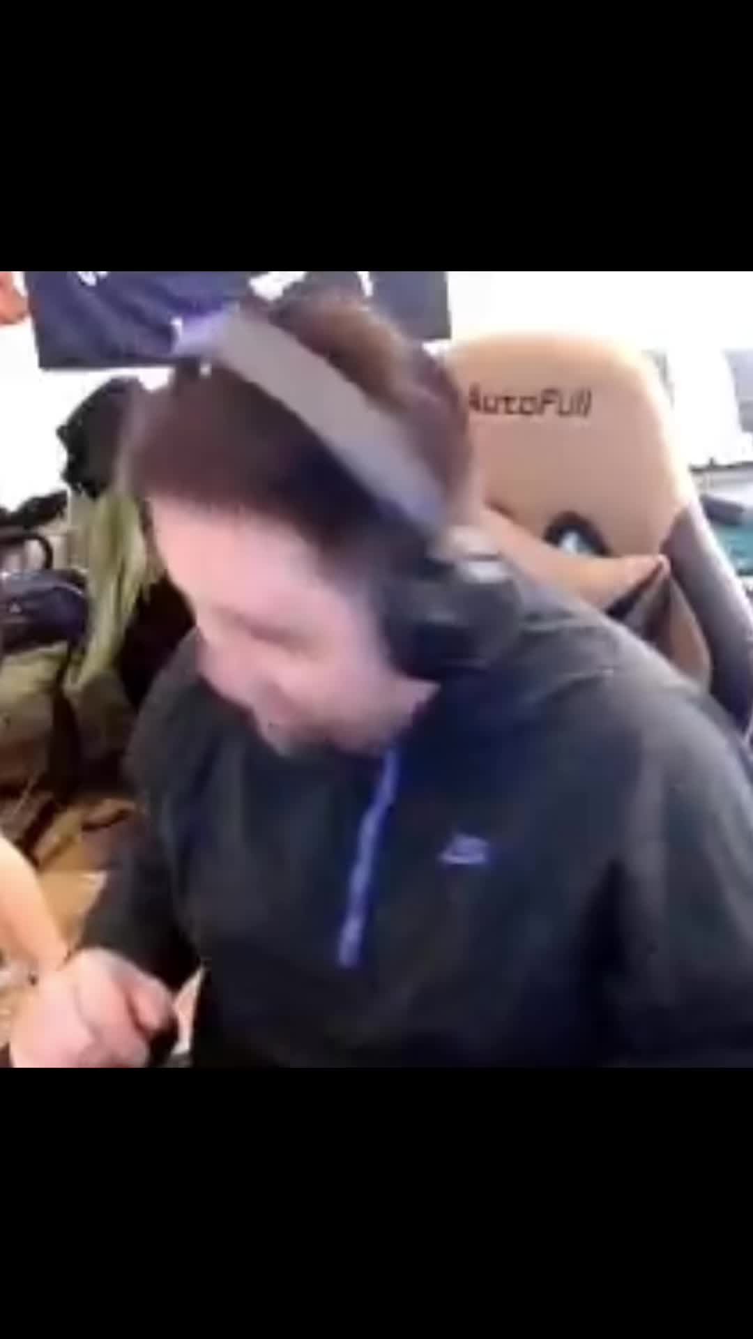 @Jaybeesmoov