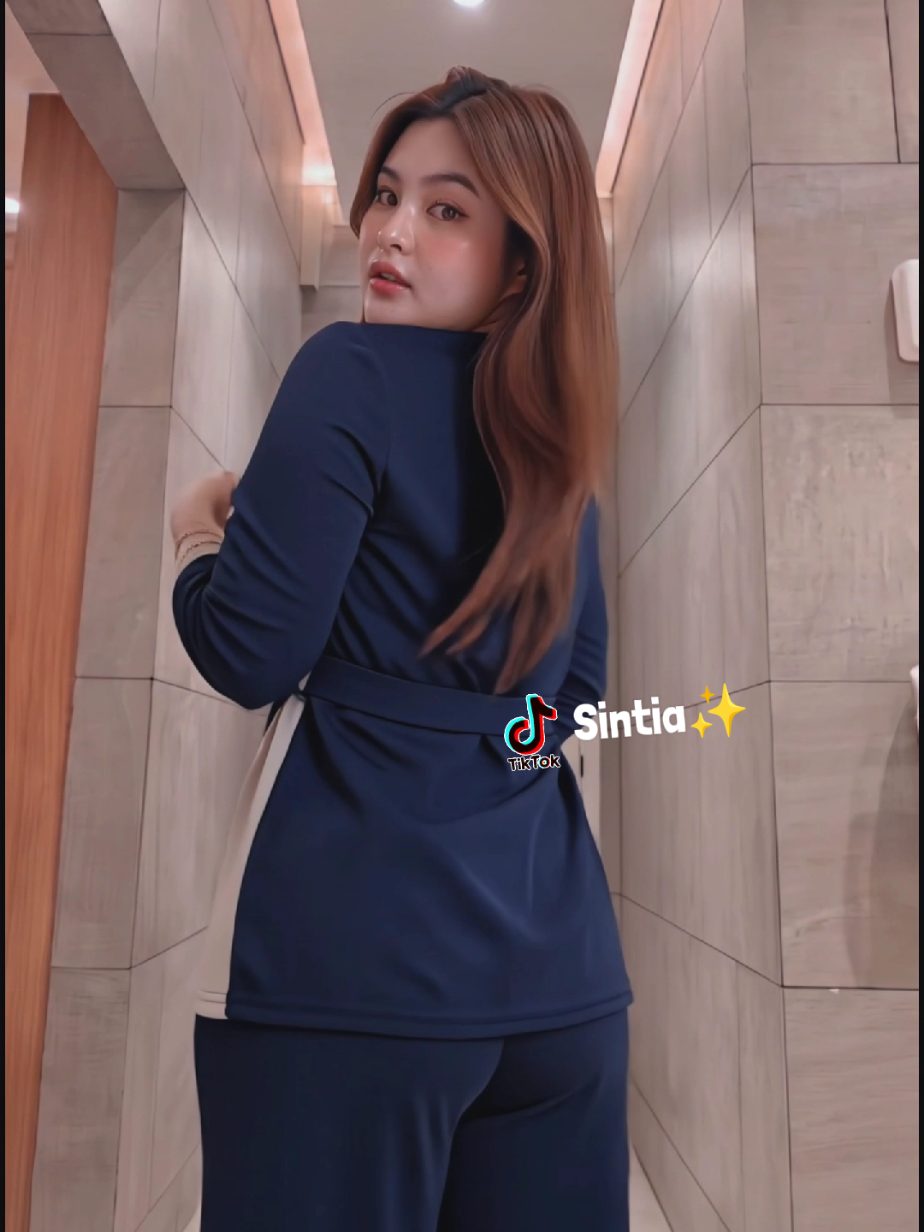 @Sintia✨