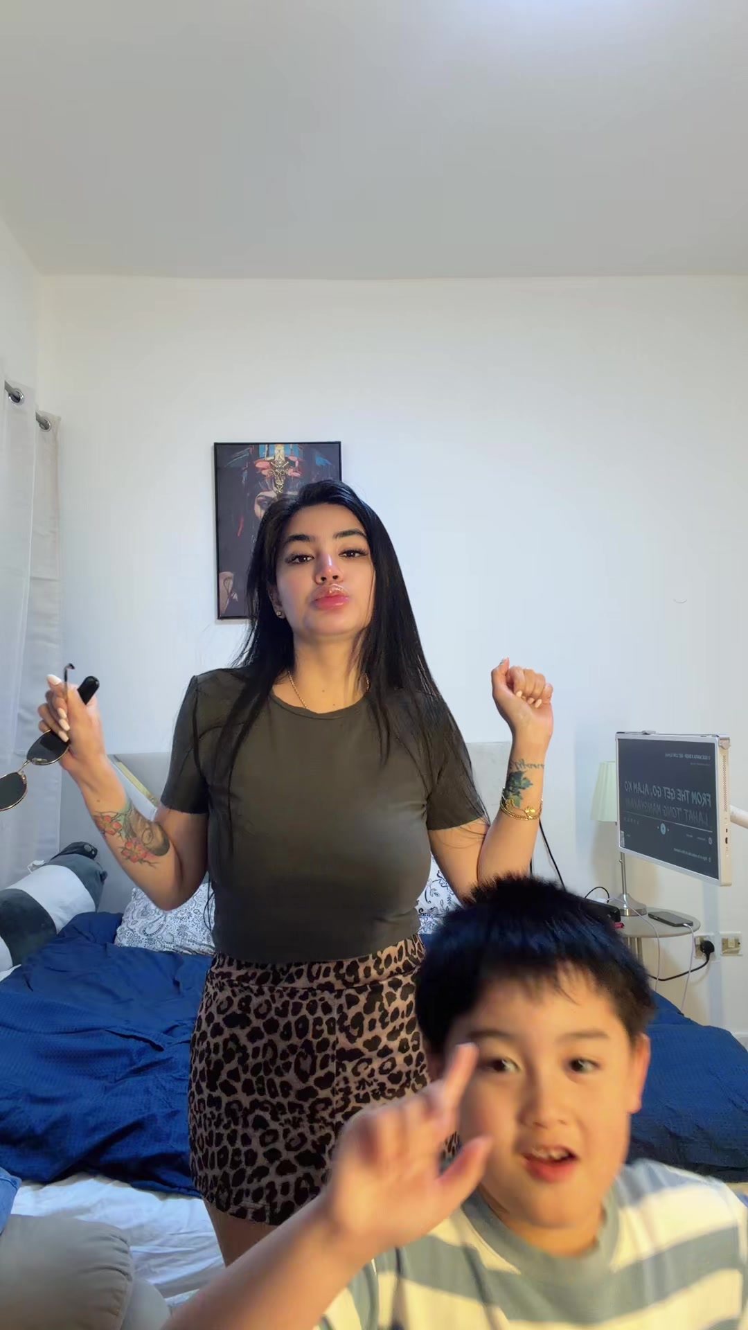 @Latifa