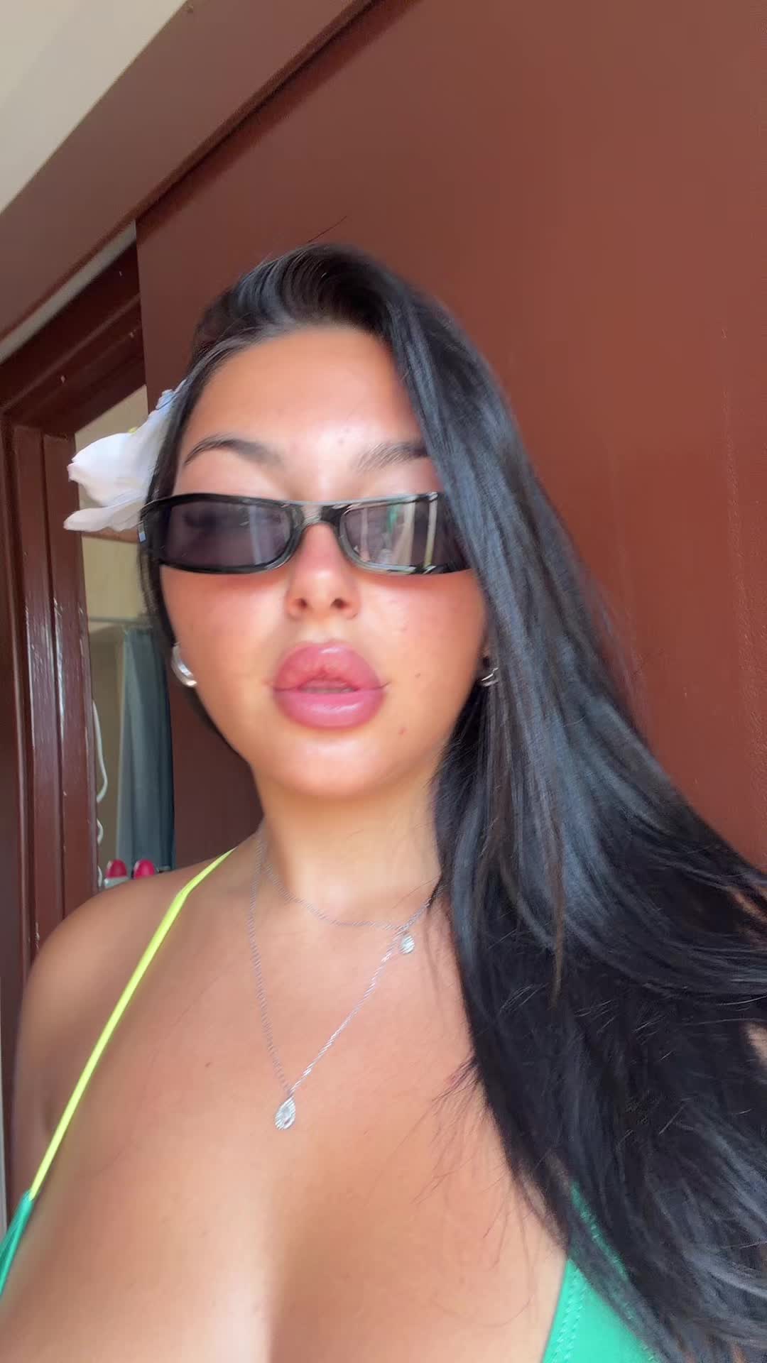 @Nina