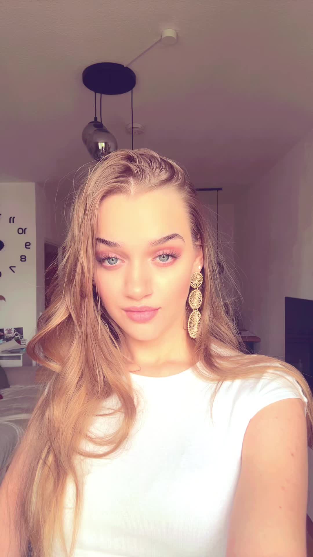 @chiarasvibez