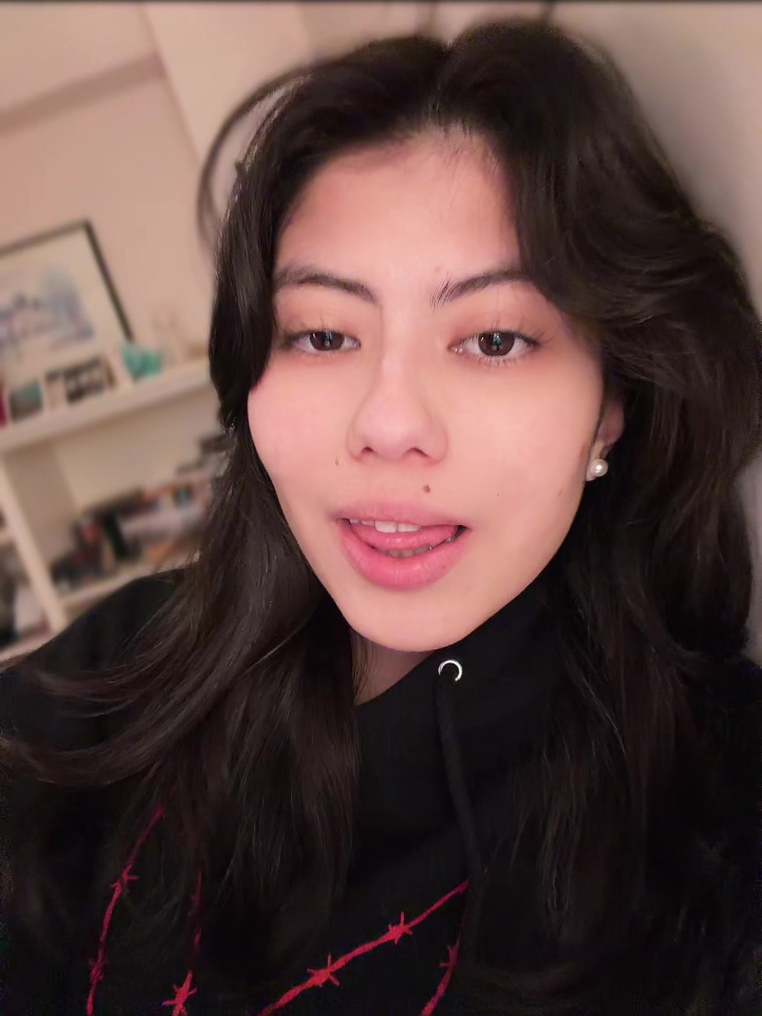@Julia𖣂