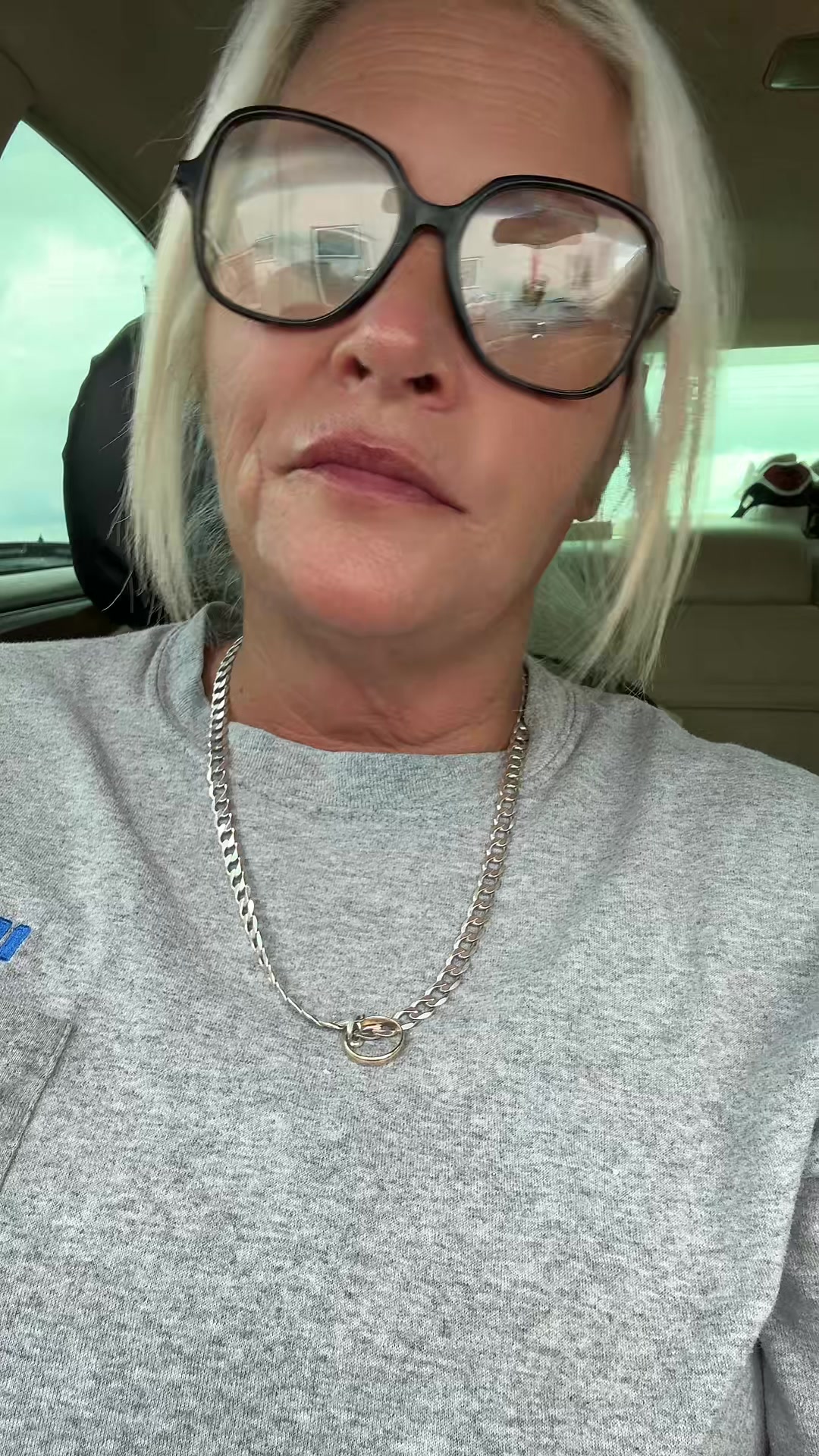 @FirsstLady