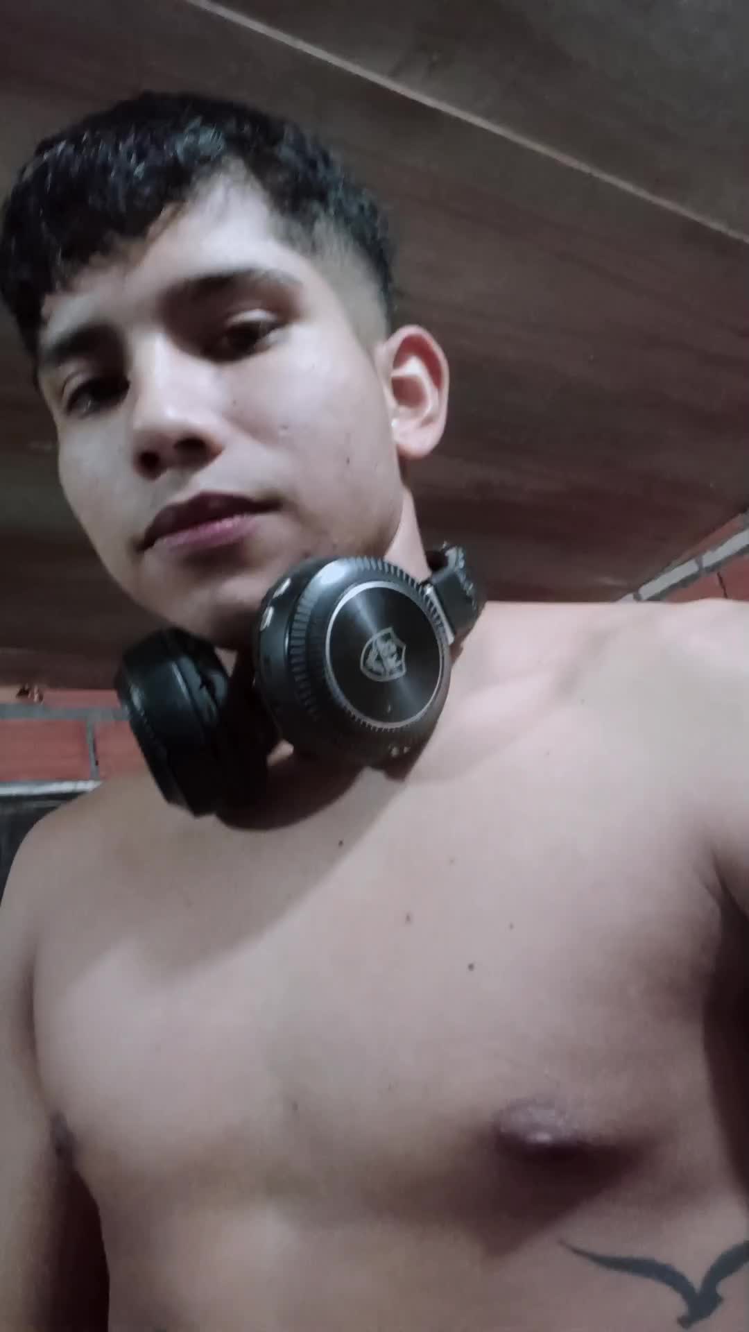 @Gómez#19