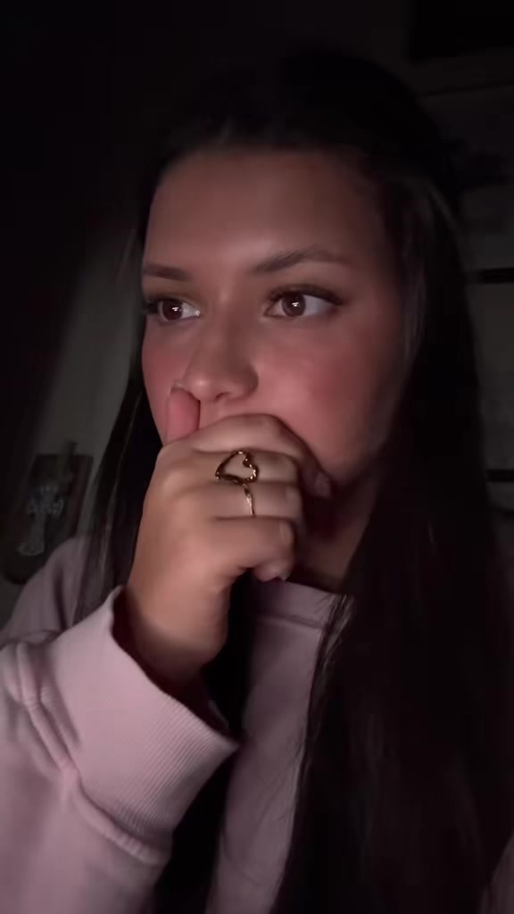@María