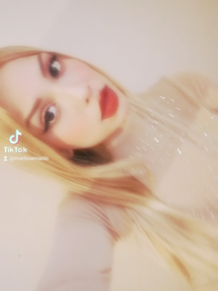 @Martina🌸