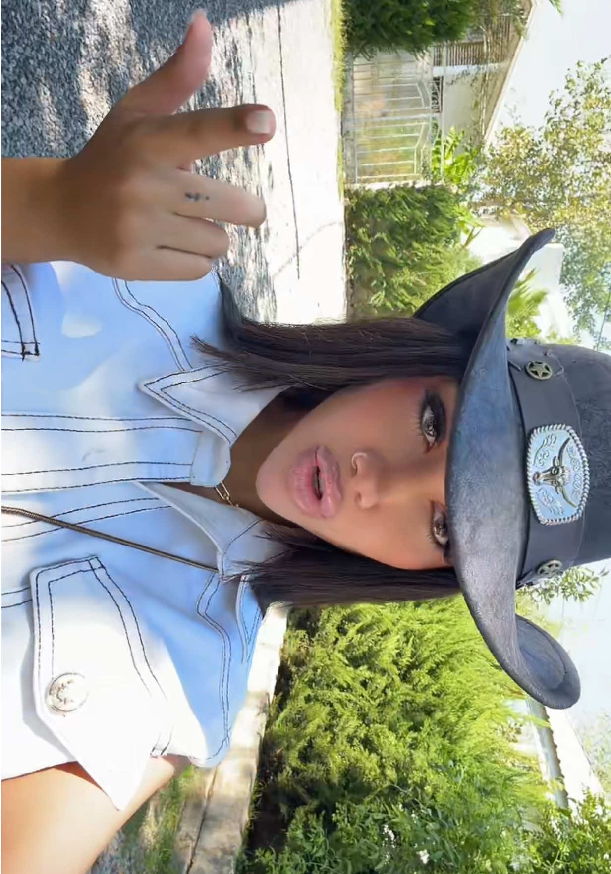 @leenuuchiii