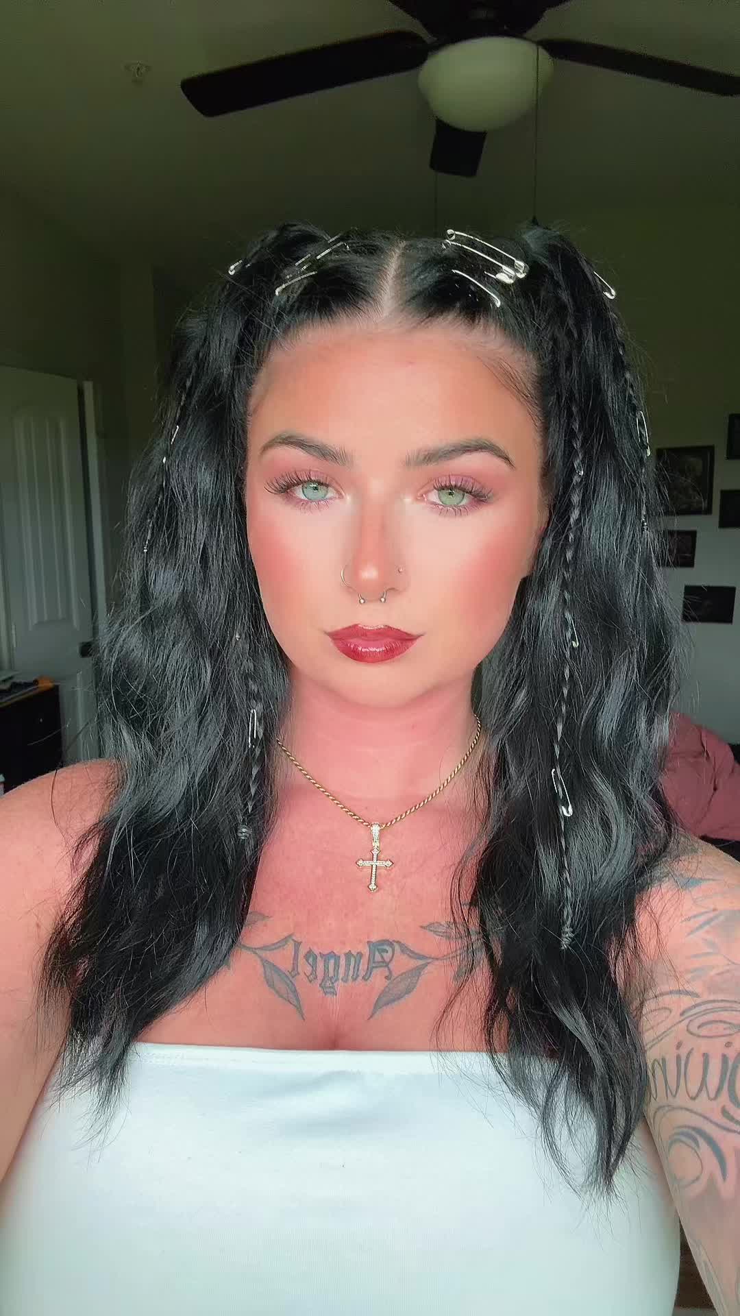 @𝒟𝕖𝑙ᥲηᥲ 🖤