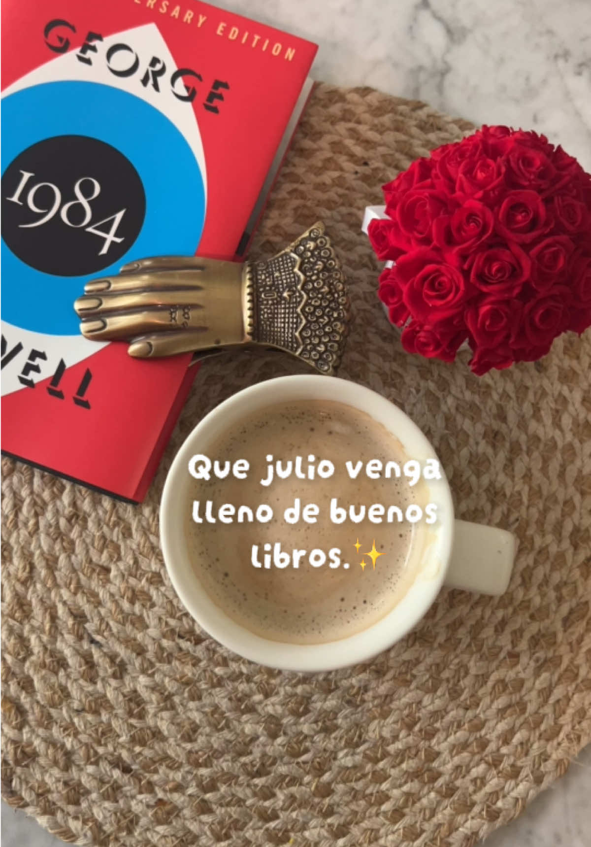 @Yari Serafin 🦋| BookTok 📚