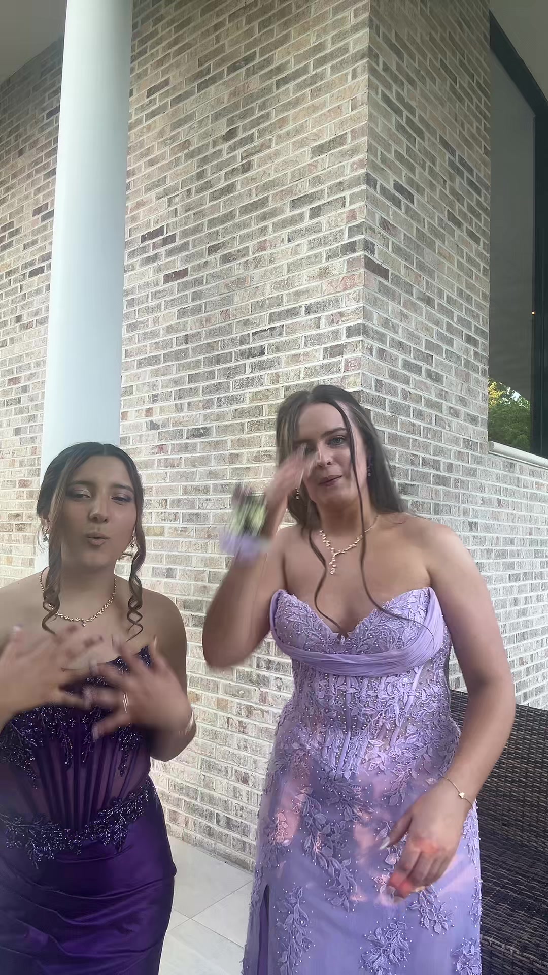 @clara 💐🤍