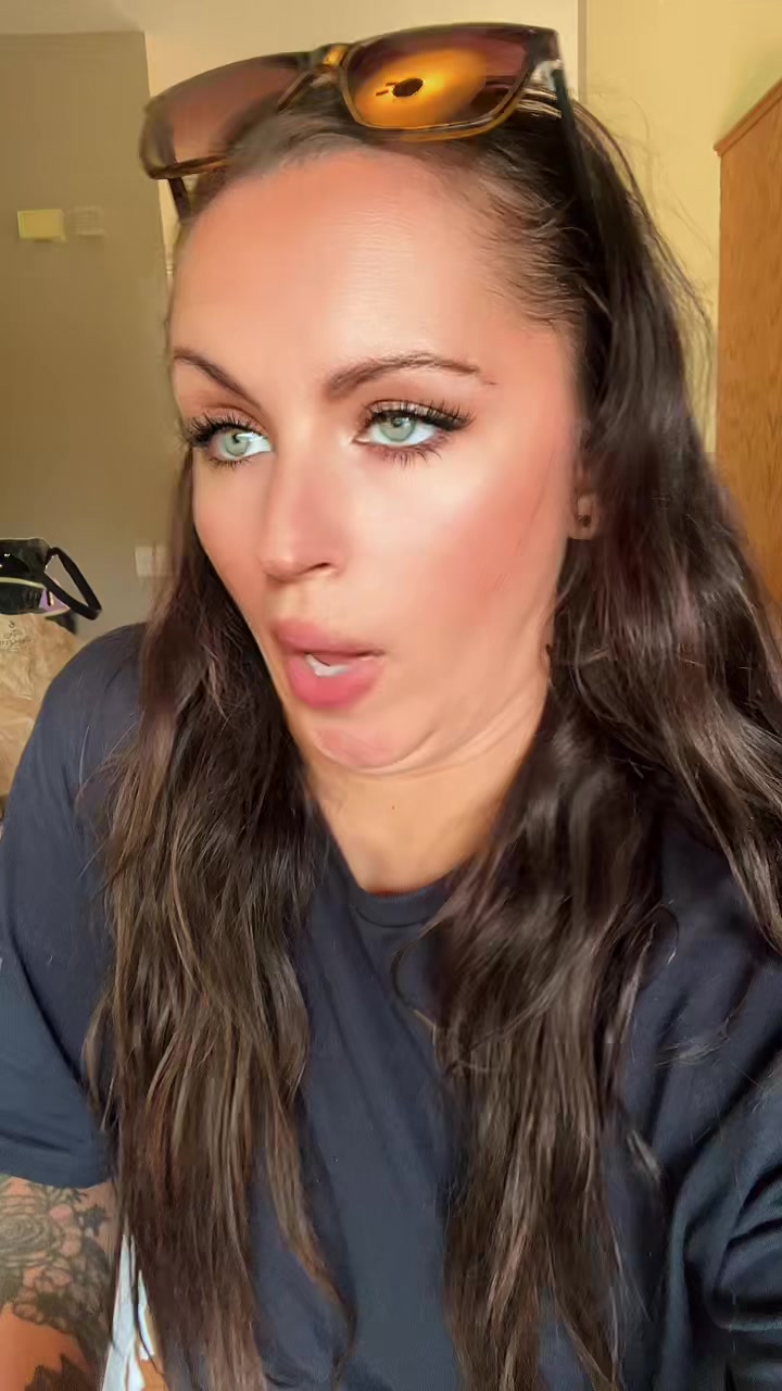 @jleighb700