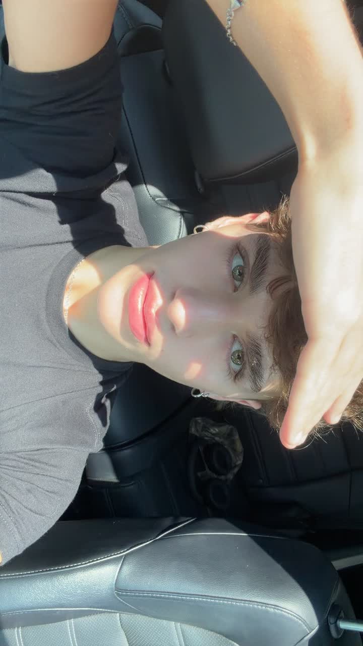 @xavierw_hall