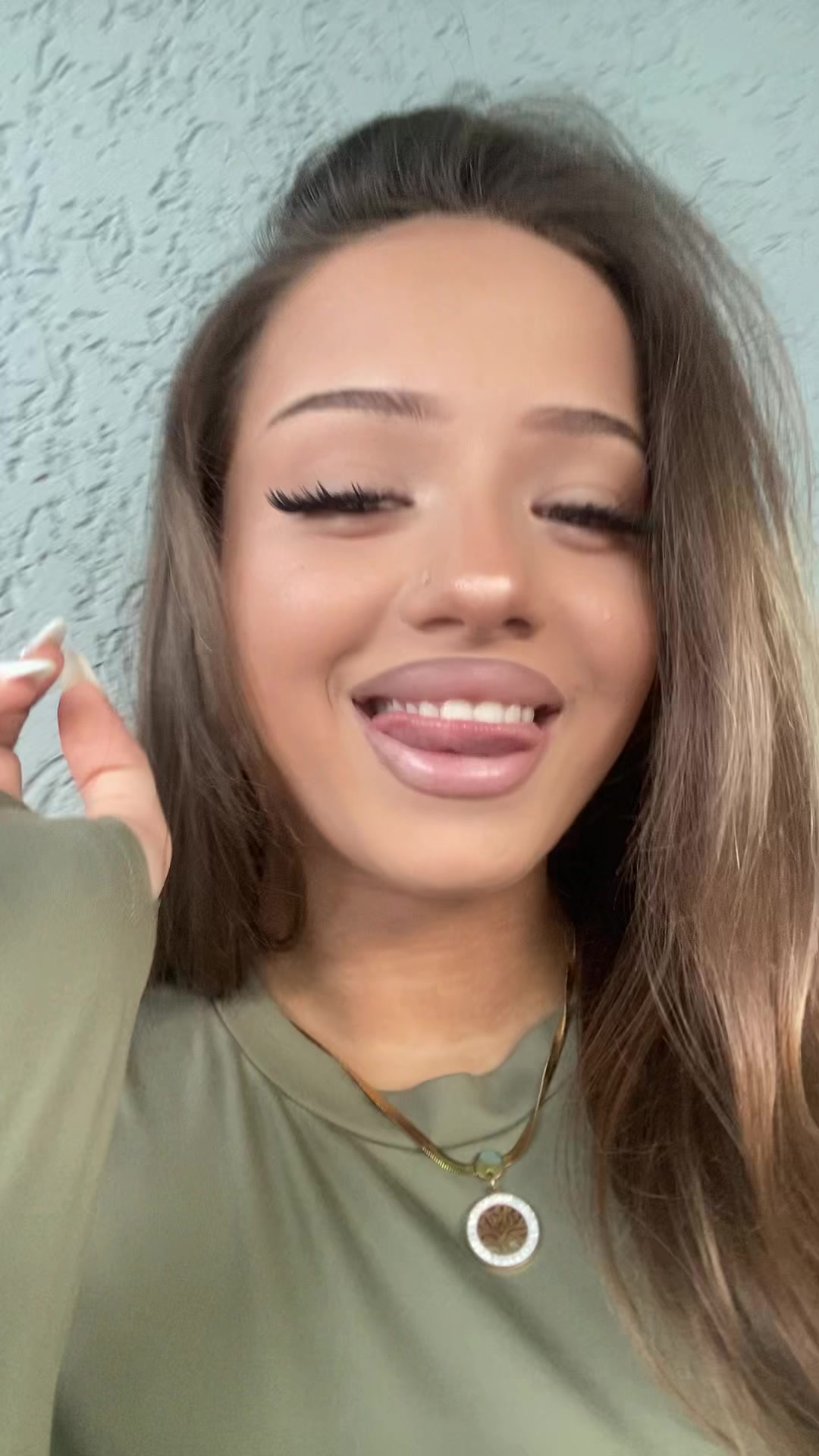 @𝑴𝒆𝒍𝒊𝒔𝒔𝒂
