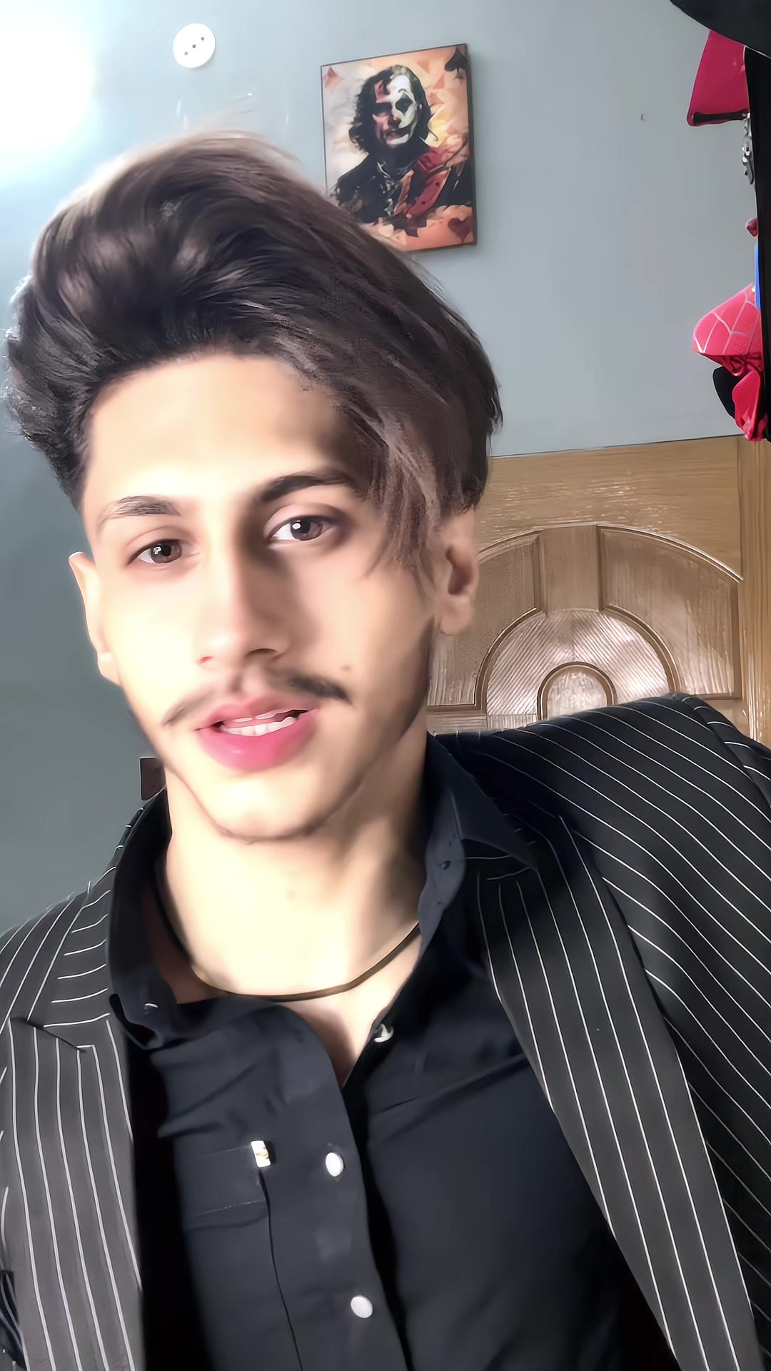 @ہادی خان 🦇