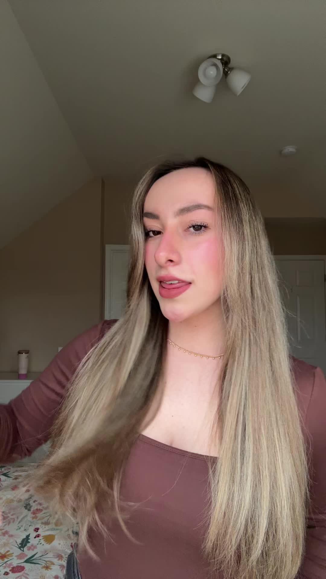 @Canela