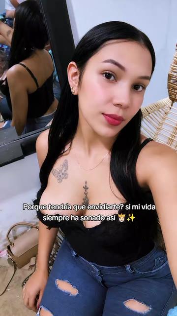 @Maria González