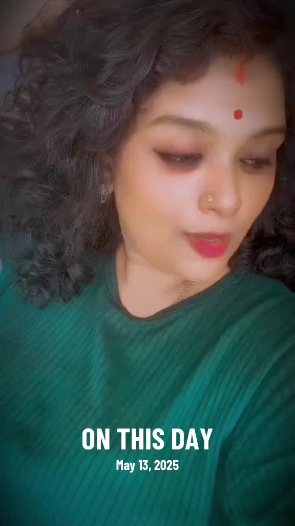 @Gayathiri_Thevar