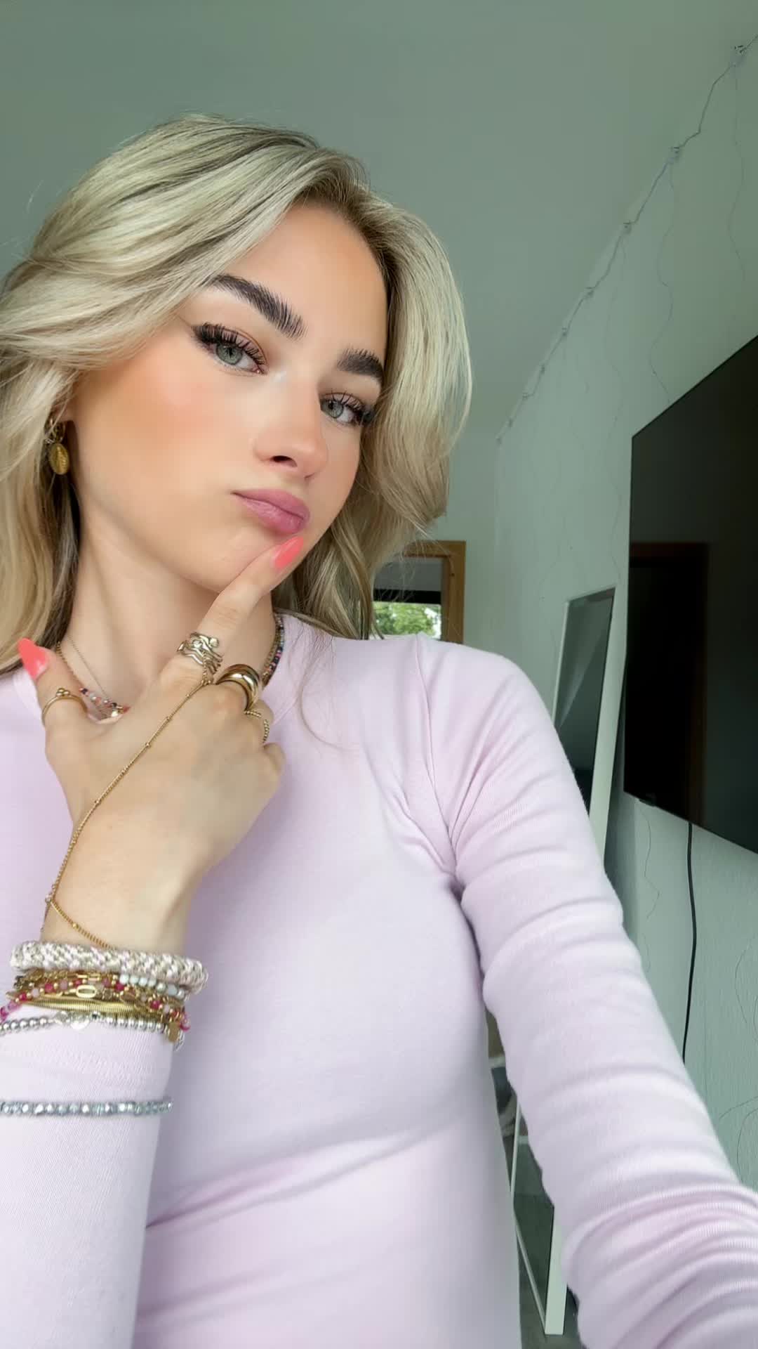 @J&egrave;n