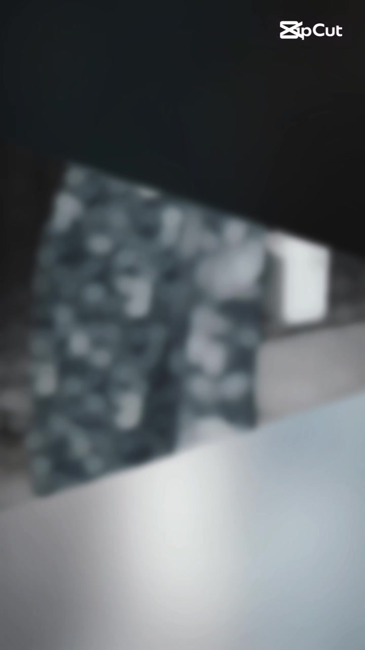 @𝙘𝙧𝙞𝙢𝙨𝙤𝙣'𝙨_𝙦𝙪𝙚𝙚𝙣🥀