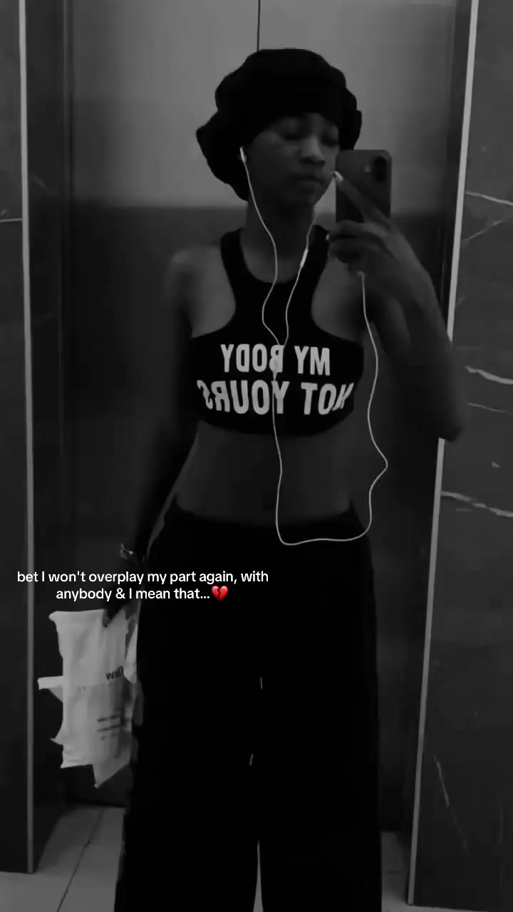 @Tola😽