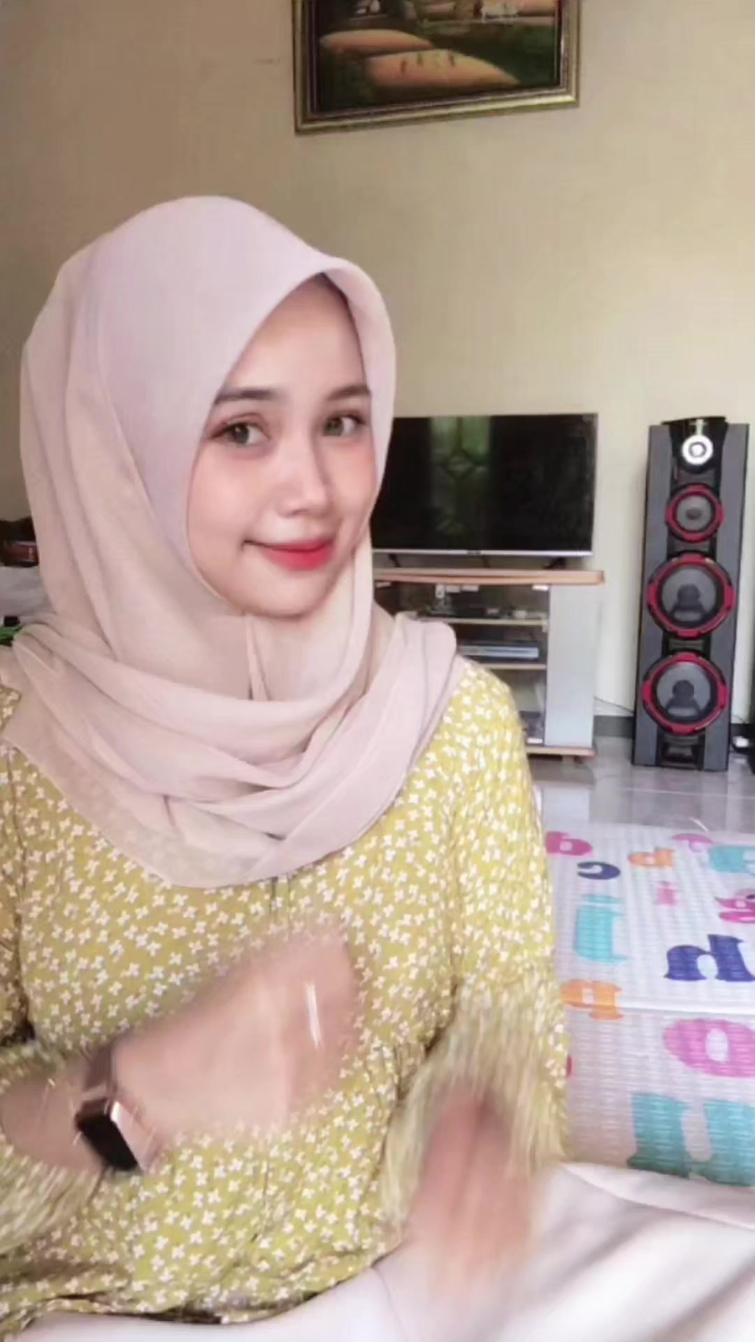 @Cha_ichaa