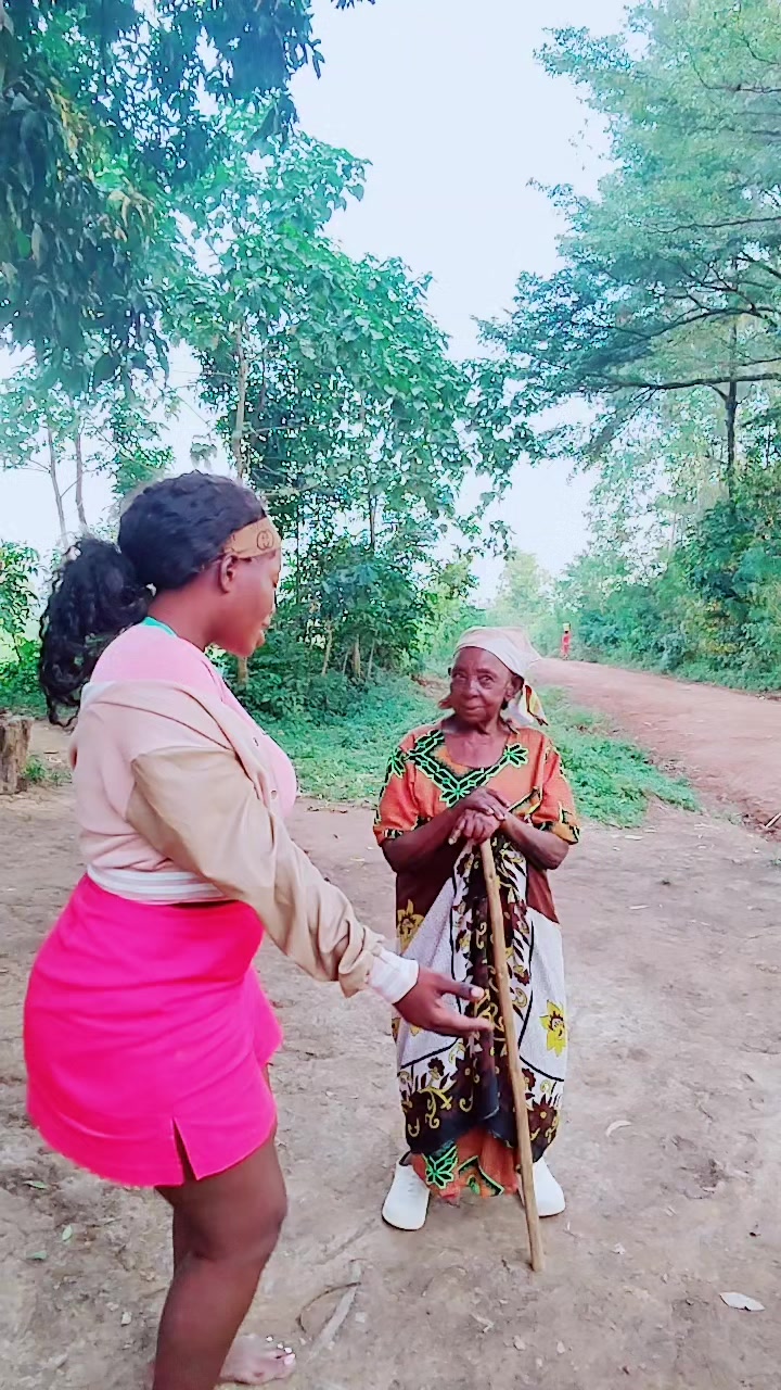 @ADHIAMBO 🇰🇪