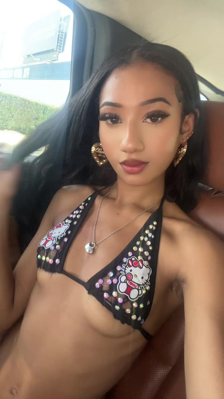 @Aniya Marie 🌈