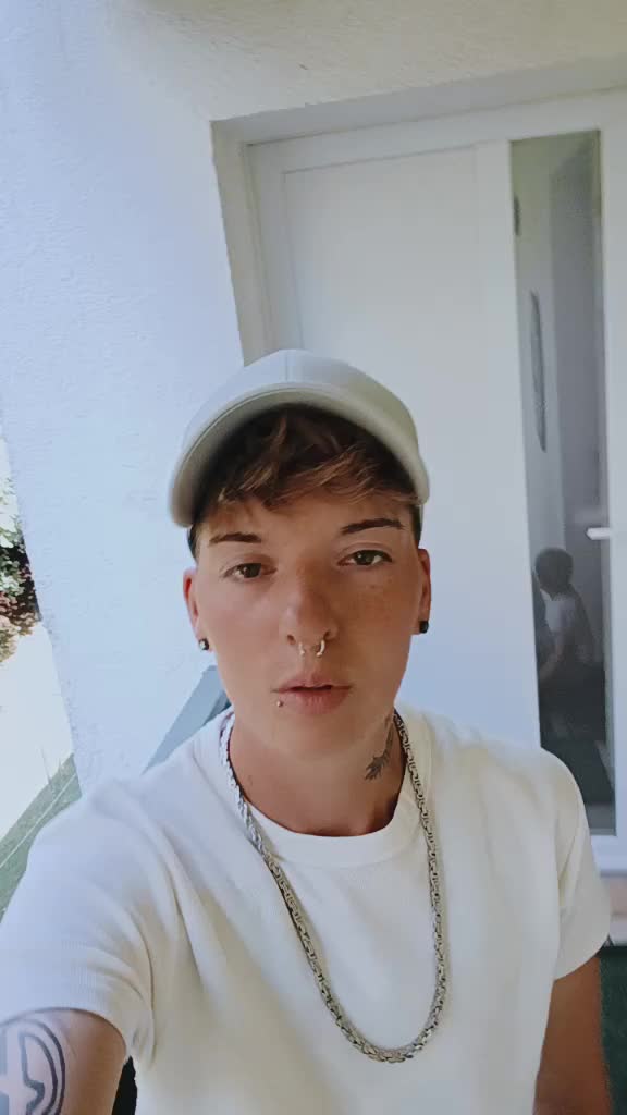 @Kingslowly