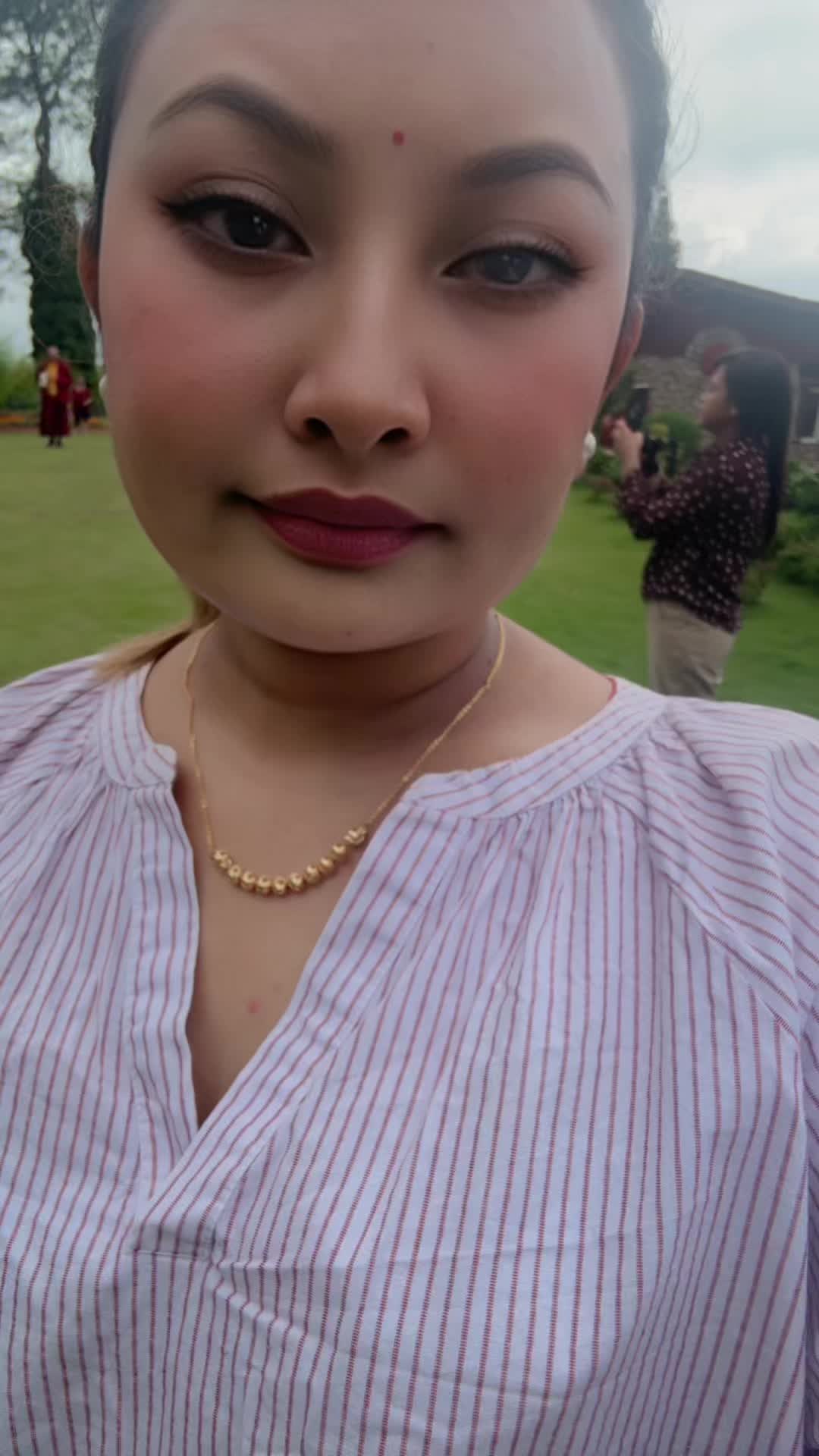 @एलीशा🧿🌸