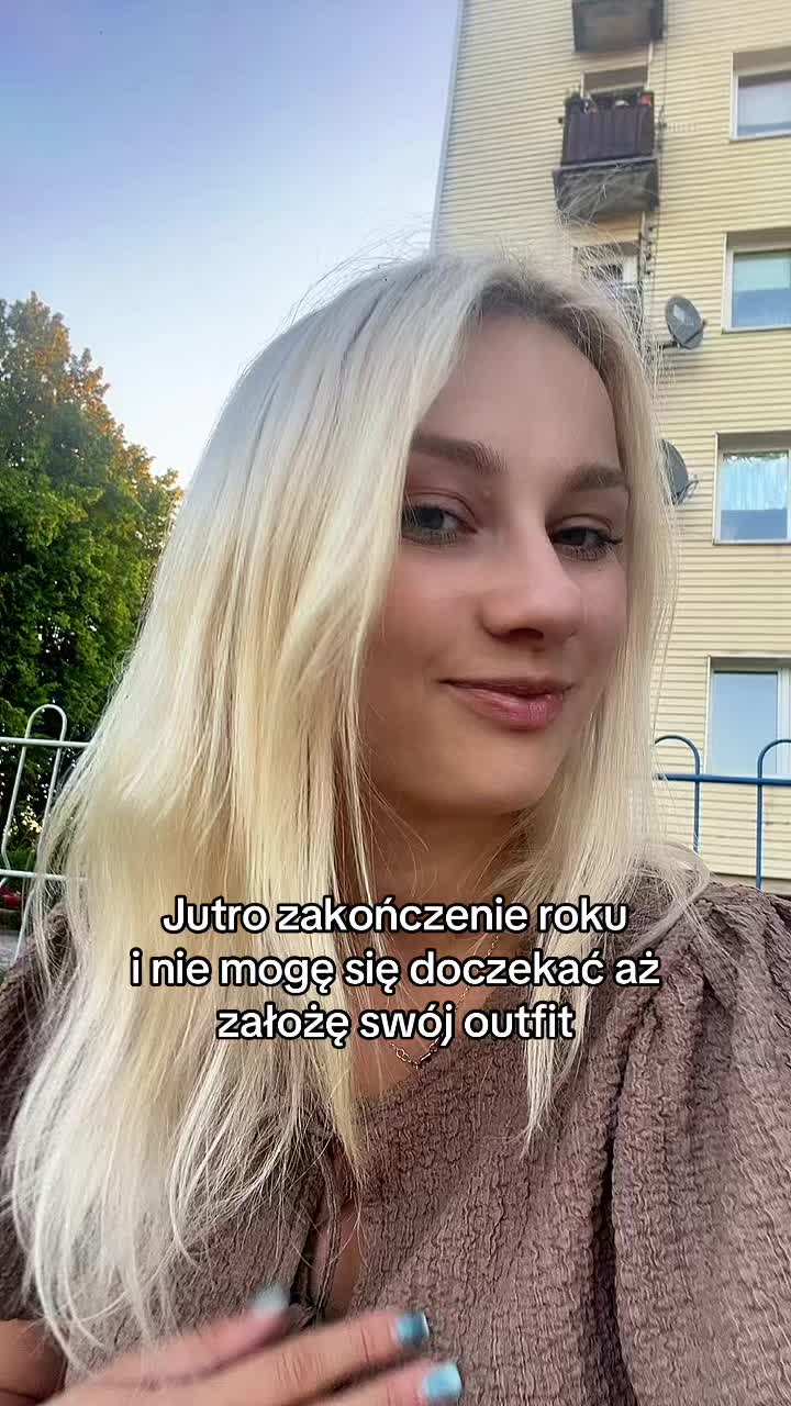 @🦋 Julia 🦋