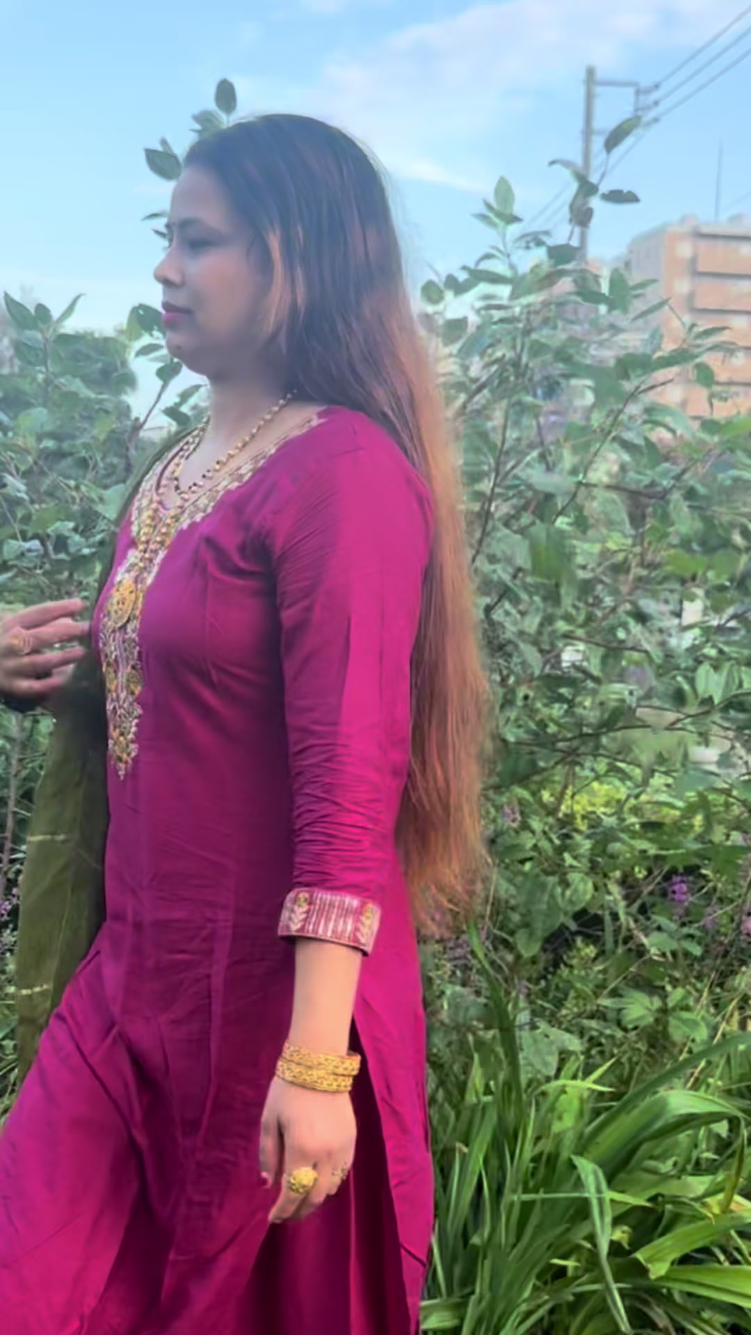 @パルティマ バスネト pratima basnet 20