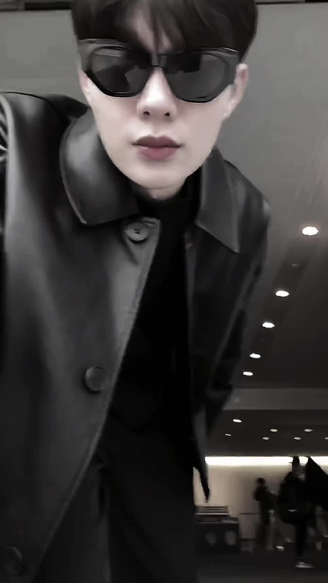 @เดือนนี้เดือนอะไร