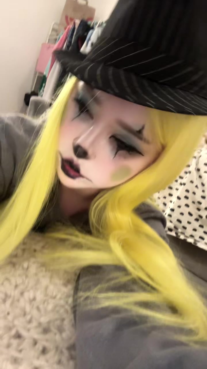 @Anoi