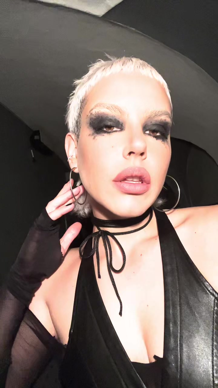 @Valentina