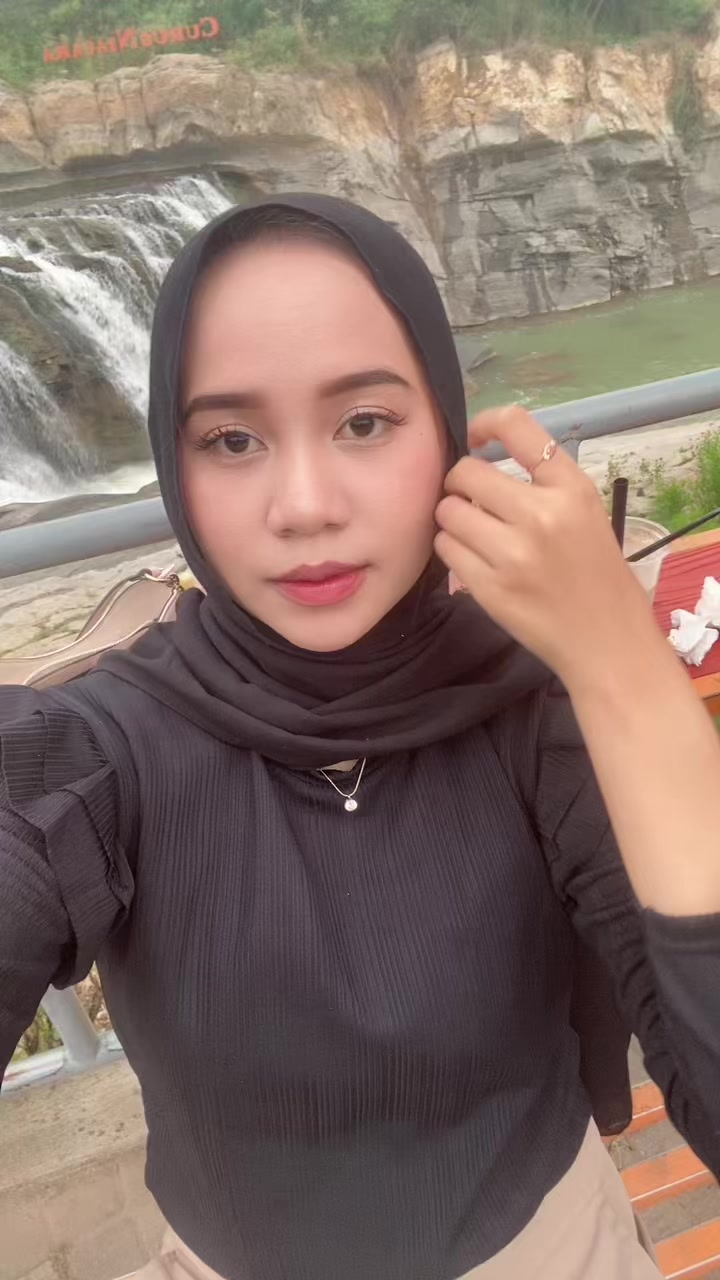 @mellimew