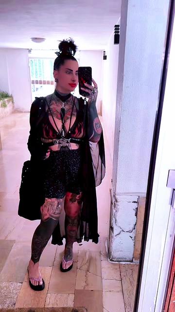 @High Priestess ๐ฑ