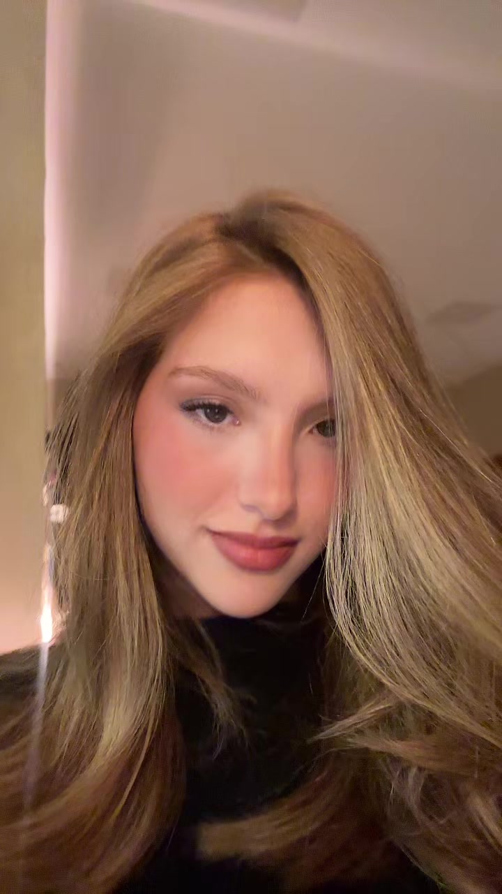 @Ju✨