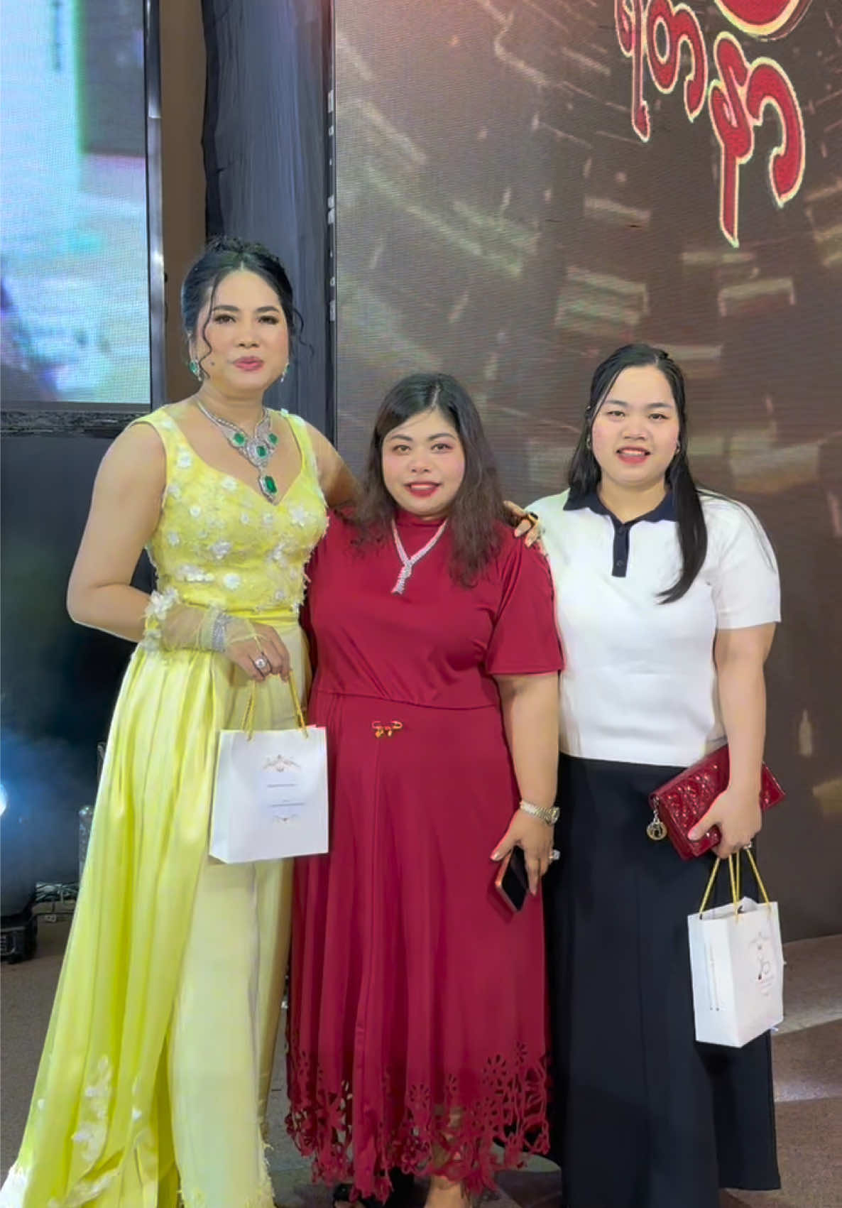 @Thida Myint 1986