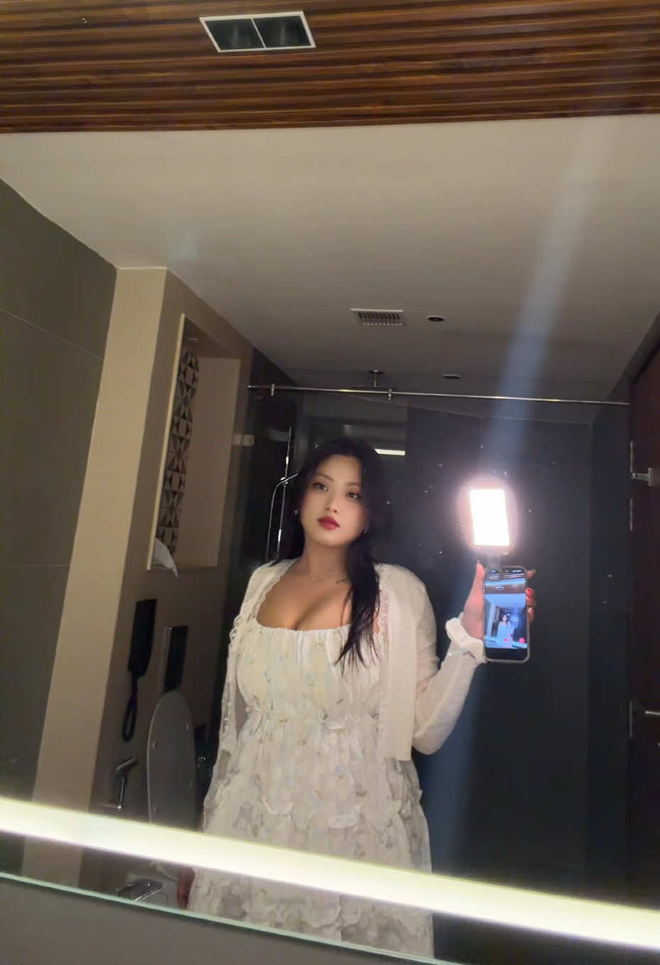 @🌖