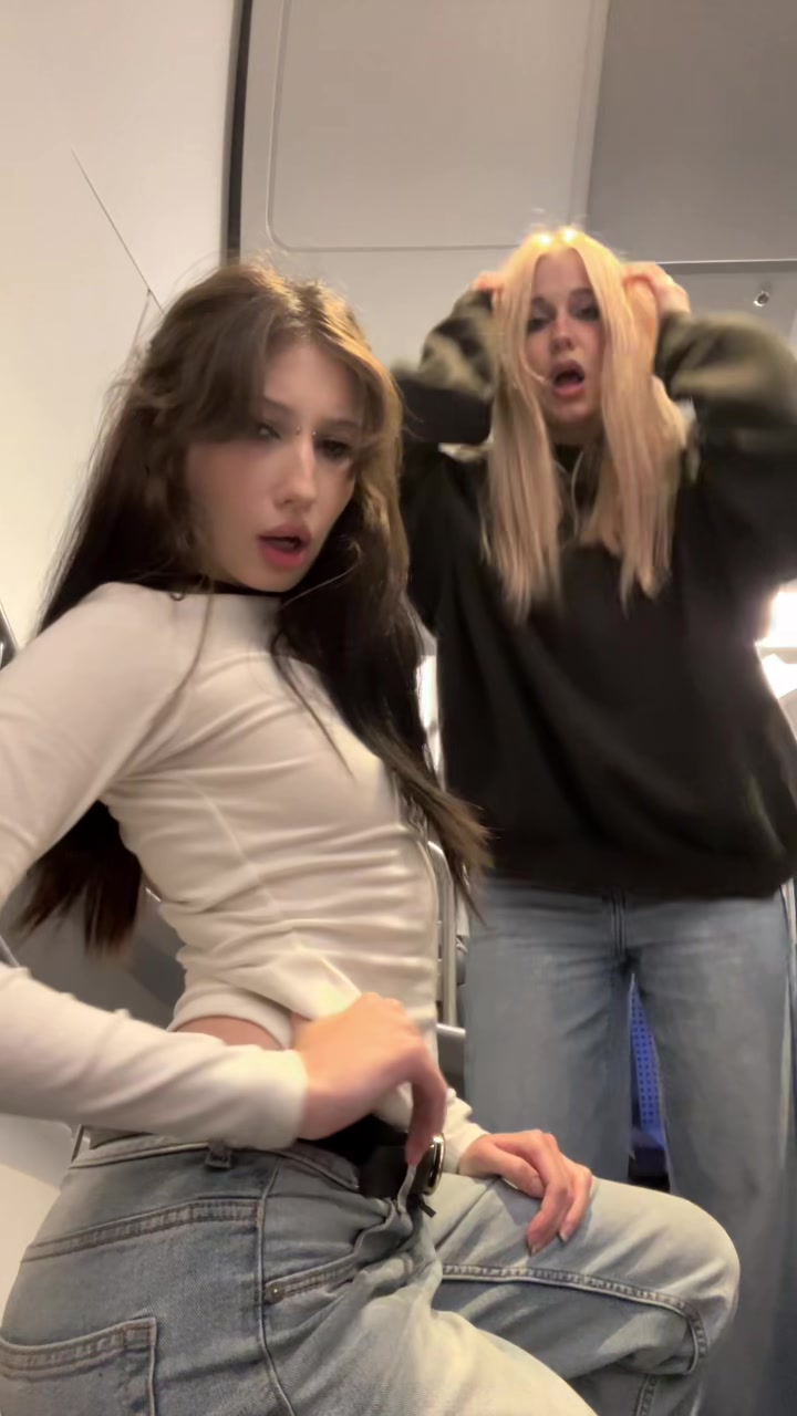 @Саш🐈&zwj;⬛