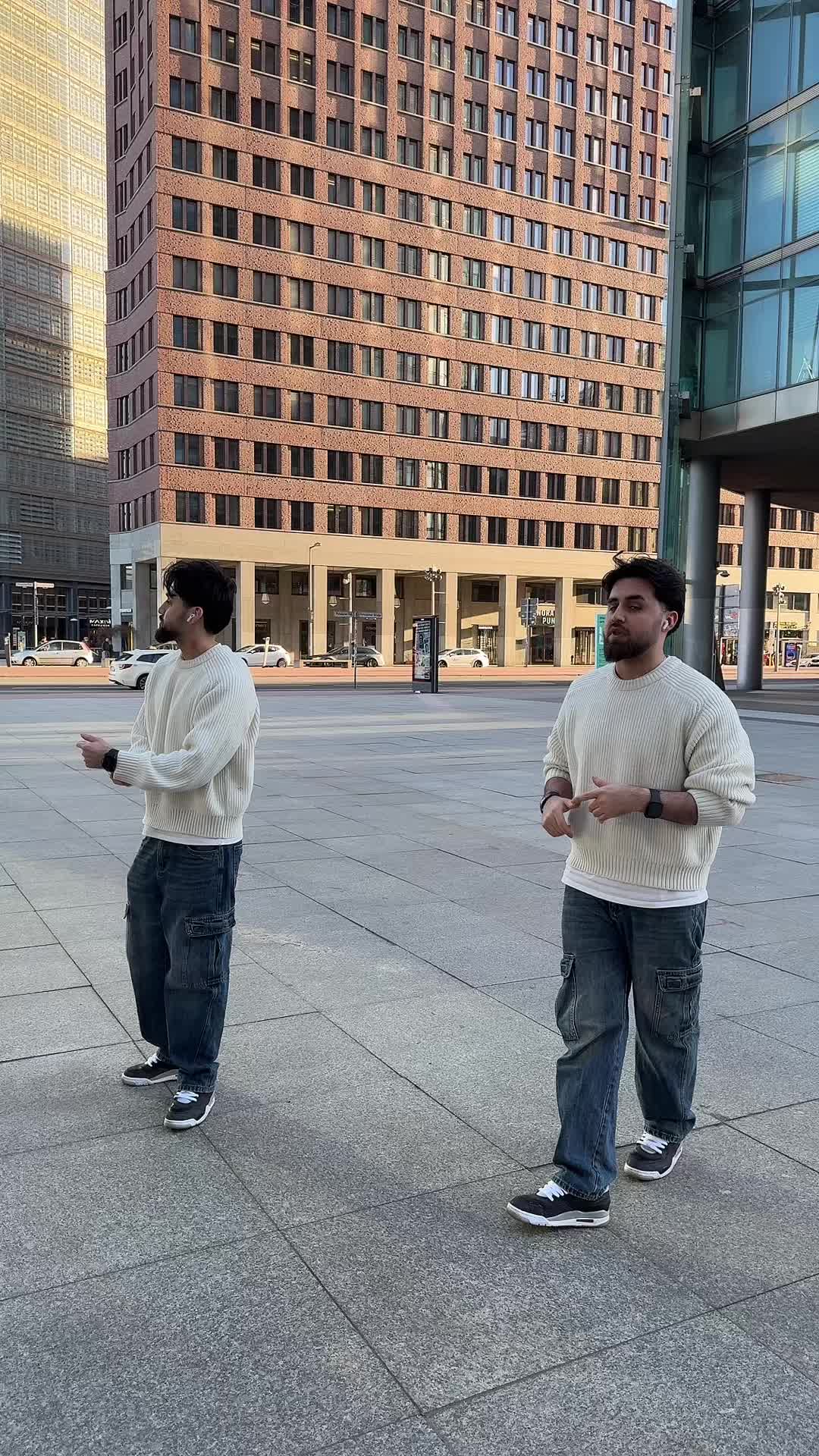 @GlowTwins