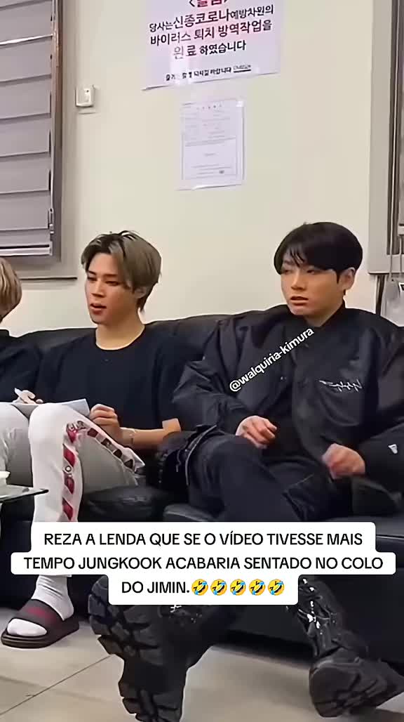 @walquíria Kimura🐰💜🐥