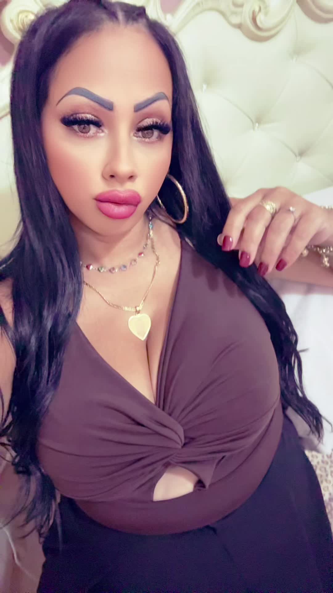 @𝓒𝓸𝓷𝓬𝔂 𝓜𝓲𝓬𝓱𝓲💘
